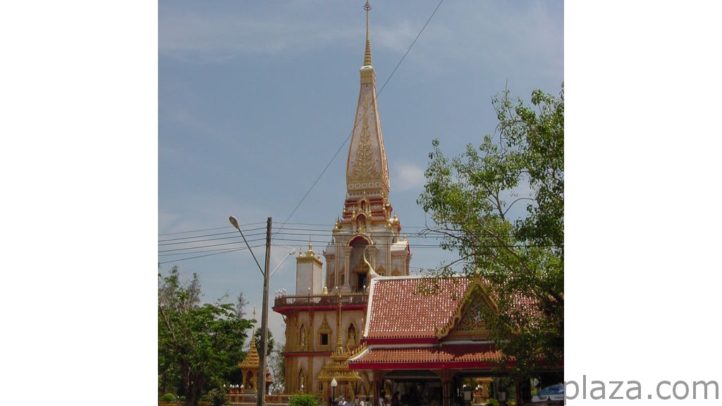 phuket photos daylife chalong wat chalong